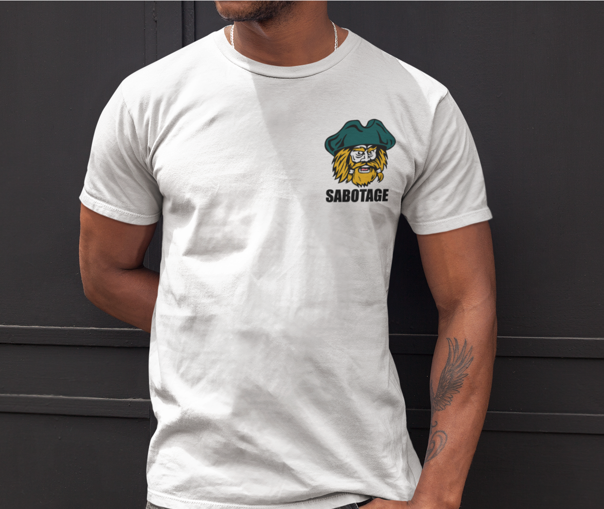 The CAPTAIN - tshirt white + colors print